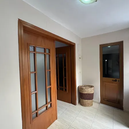 Joel House * Tirana