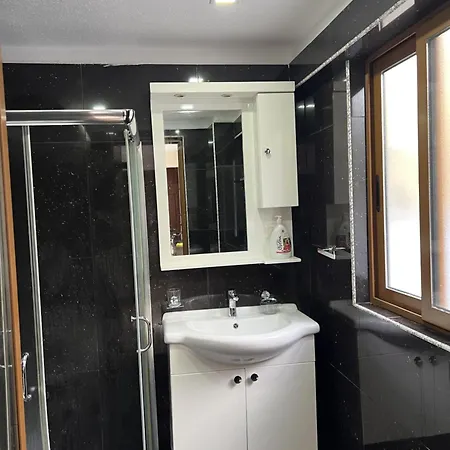 Apartment Joel House Tirana