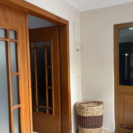 Joel House * Tirana