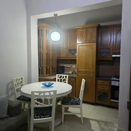 Joel House Apartment