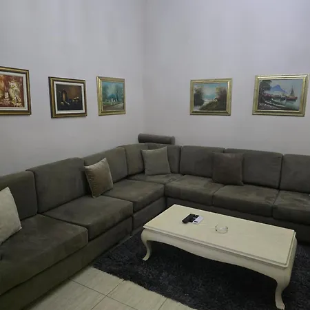 Διαμέρισμα Joel House *