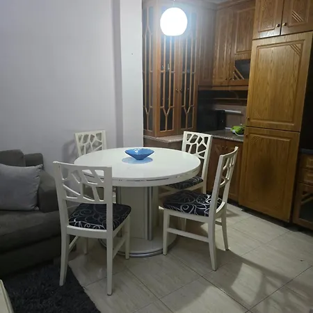 Διαμέρισμα Joel House *
